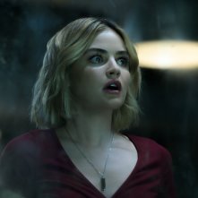 Fantasy Island: una scena del film con Lucy Hale