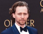 Tom Hiddleston star della serie Netflix White Stork
