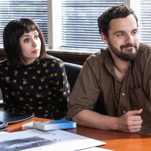 Mythic Quest: Raven's Banquet - Jake Johnson e Cristin Milioti nel quinto episodio