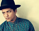 Bruno Mars stringe un accordo con Disney: in arrivo un nuovo film musicale