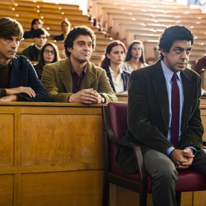 Gli anni più belli: Claudio Santamaria, Pierfrancesco Favino, Kim Rossi Stuart in una scena del film
