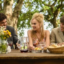 Gli anni più belli: Micaela Ramazzotti, Kim Rossi Stuart e e Pierfrancesco Favino in una scena del film