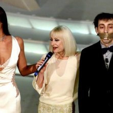 Raffaella Carrà con Megan Gale e Massimo Ceccherini a Sanremo