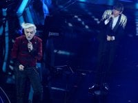 Sanremo 2020, con Morgan è caos, Bugo abbandona il palco in diretta (VIDEO)