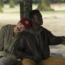 Berlin Alexanderplatz: Welket Bungué, Albrecht Schuch in una scena del film