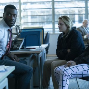 L'uomo invisibile: Aldis Hodge, Storm Reid e Elisabeth Moss in una scena