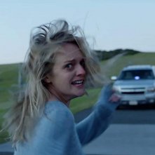 L'uomo invisibile: Elisabeth Moss in una sequenza