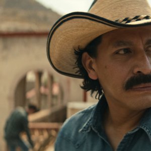 Narcos: Mexico - una sequenza della seconda stagione