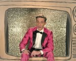 Skianto: Filippo Timi stasera su Rai3, gli ospiti della prima puntata su Sanremo '67