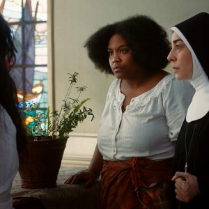 All the Dead Ones: Clarissa Kiste, Mawusi Tulani in una scena del film