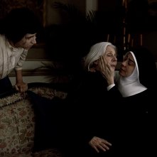 All the Dead Ones: Thaia Perez, Clarissa Kiste, Carolina Bianchi in una scena del film