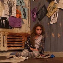 Freaks: una scena con Lexy Kolker