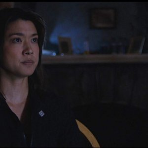Freaks: una scena con Grace Park