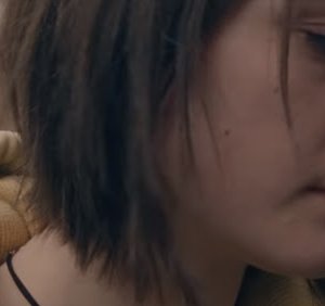 Never Rarely Sometimes Always: Sidney Flanigan in una scena del film