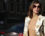 Elisabetta Canalis a seno nudo accende la Milano Fashion Week (FOTO)