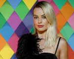 Margot Robbie invita a cena il principe Harry e Meghan Markle