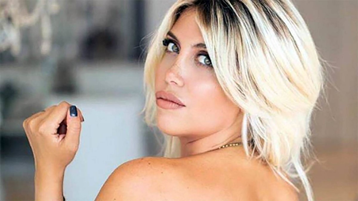 Wanda Nara Una Foto Sexy Per Gli Auguri A Mauro Icardi Su Instagram