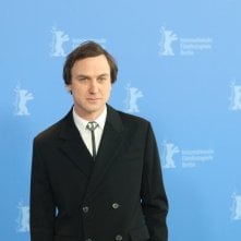 Berlino 2020:  uno scatto di Lars Eidinger al photocall di Persian Lessons