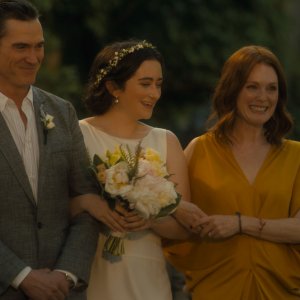 Dopo il matrimonio: Billy Crudup, Julianne Moore e Abby Quinn in una scena del film