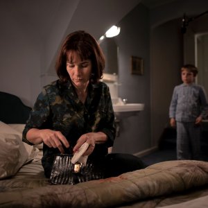 Doppio Sospetto: Anne Coesens in una scena del film