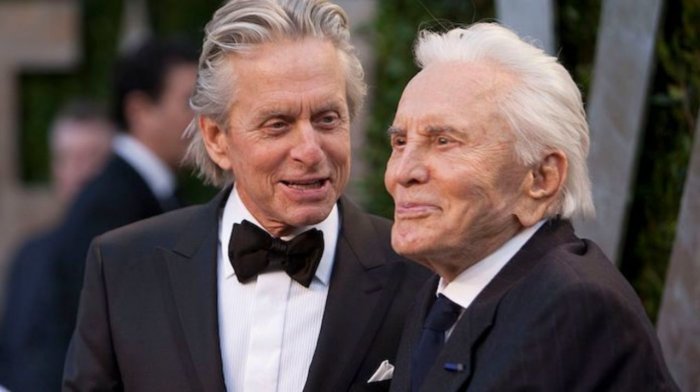 Kirk Douglas: la sua eredità non va al figlio Michael, ecco perché