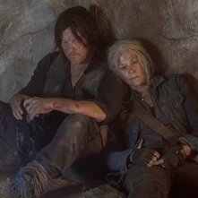 The Walking Dead 10: Norman Reedus e Melissa McBride  nell'episodio Squeeze