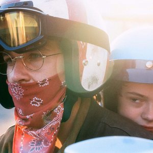 Honey Boy: Shia LaBeouf, Noah Jupe in una scena del film