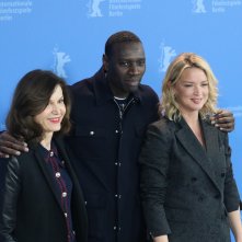 Berlino 2020: uno scatto del cast al photocall di Police