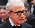 Woody Allen, sua figlia Dylan contro l'autobiografia: 'Profondamente inquietante'