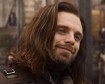 Sebastian Stan vs Coronavirus: la foto dell'attore in tenuta anti-contagio