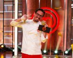 Masterchef 9: Antonio Lorenzon fa la proposta di matrimonio al compagno dopo la vittoria (VIDEO)