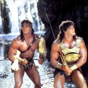 The Barbarians: Peter e David Paul in una scena