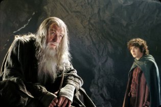 Coronavirus: Gandalf e Frodo commentano l'emergenza sanitaria nel nostro doppiaggio parodia
