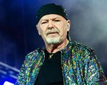 Coronavirus, da Napoli a Zocca per vedere la casa di Vasco Rossi: denunciati