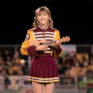 Stargirl: Grace VanderWaal in una scena del film