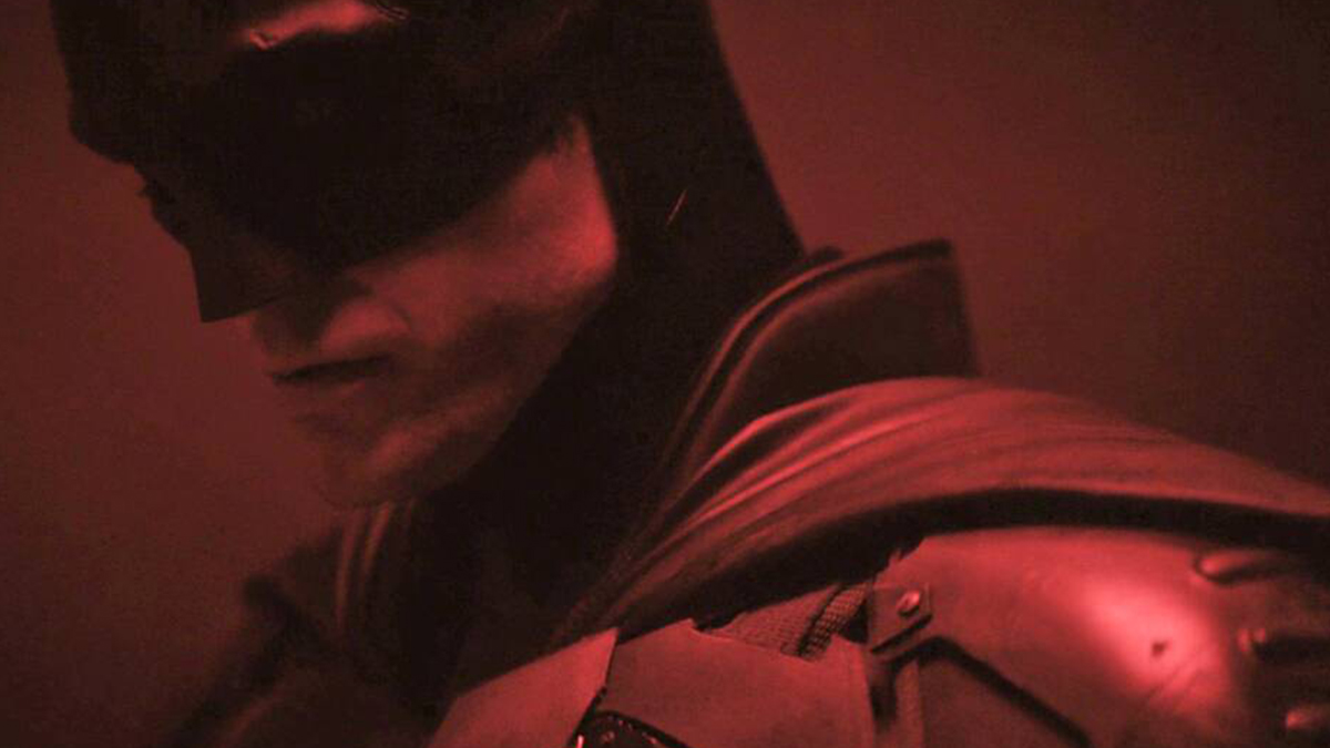 The Batman: il costume di Robert Pattinson è nato da una specifica richiesta di Matt Reeves