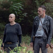 The Walking Dead 10: Jeffrey Dean Morgan e Samantha Morton in Walk with Us