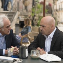 Il commissario Montalbano 14: una scena dell'episodio La rete di protezione