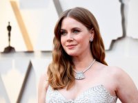 Coronavirus: Amy Adams e Jennifer Garner lanciano un'iniziativa per i bambini a casa