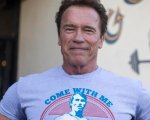 Coronavirus: Arnold Schwarzenegger e il suo video messaggio dalla Jacuzzi