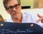 Coronavirus, Kevin Bacon lancia la campagna #IStayHomeFor sfruttando i 6 gradi di separazione