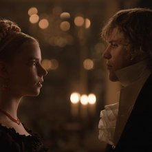 Emma: una scena del film con Anya Taylor-Joy e Johnny Flynn