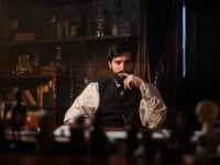 Freud, recensione: mistero e psicanalisi su Netflix