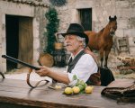 La concessione del telefono: stasera su Rai1 il film tratto dall'opera di  Andrea Camilleri