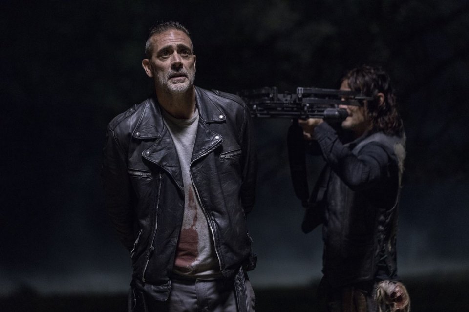 The Walking Dead Episode 1014 Look At The Flowersl Promotional Photo 03