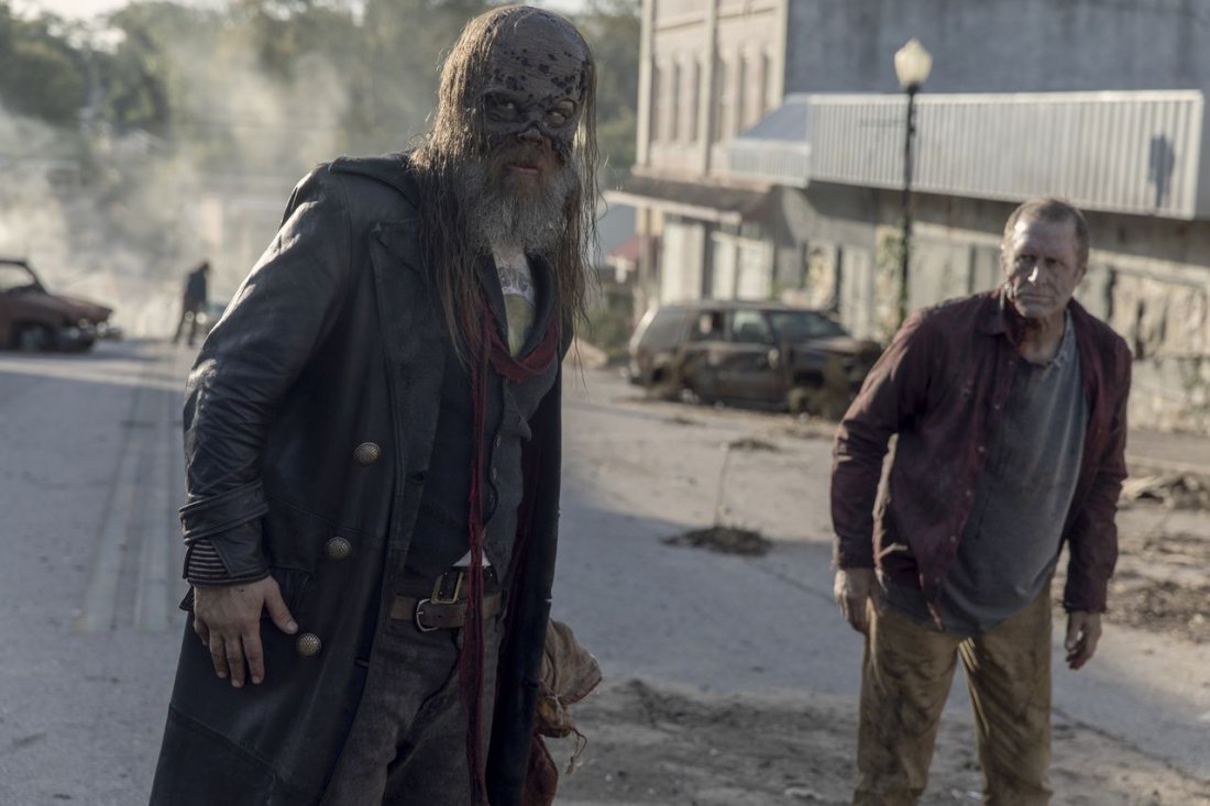 The Walking Dead Episode 1014 Look At The Flowersl Promotional Photo 06