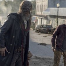 The Walking Dead Episode 1014 Look At The Flowersl Promotional Photo 06