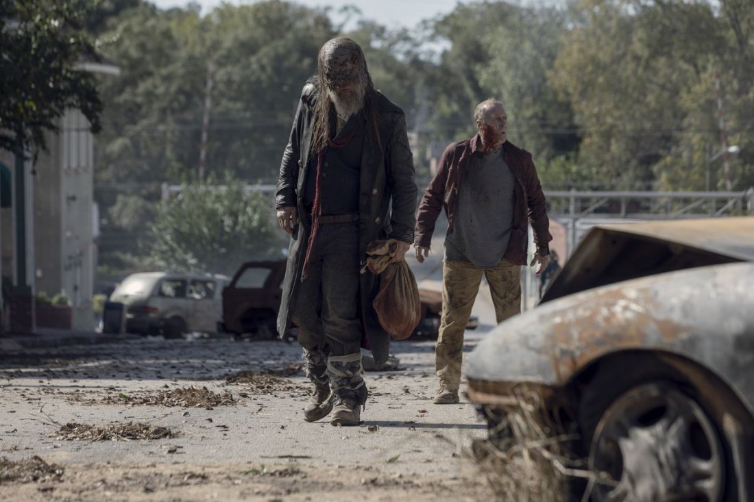 The Walking Dead Episode 1014 Look At The Flowersl Promotional Photo 08