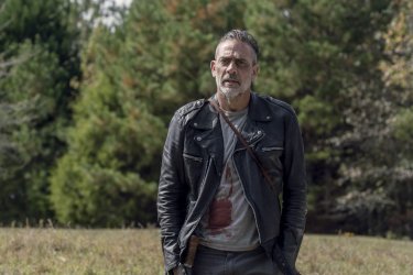 The Walking Dead Episode 1014 Look At The Flowersl Promotional Photo 21