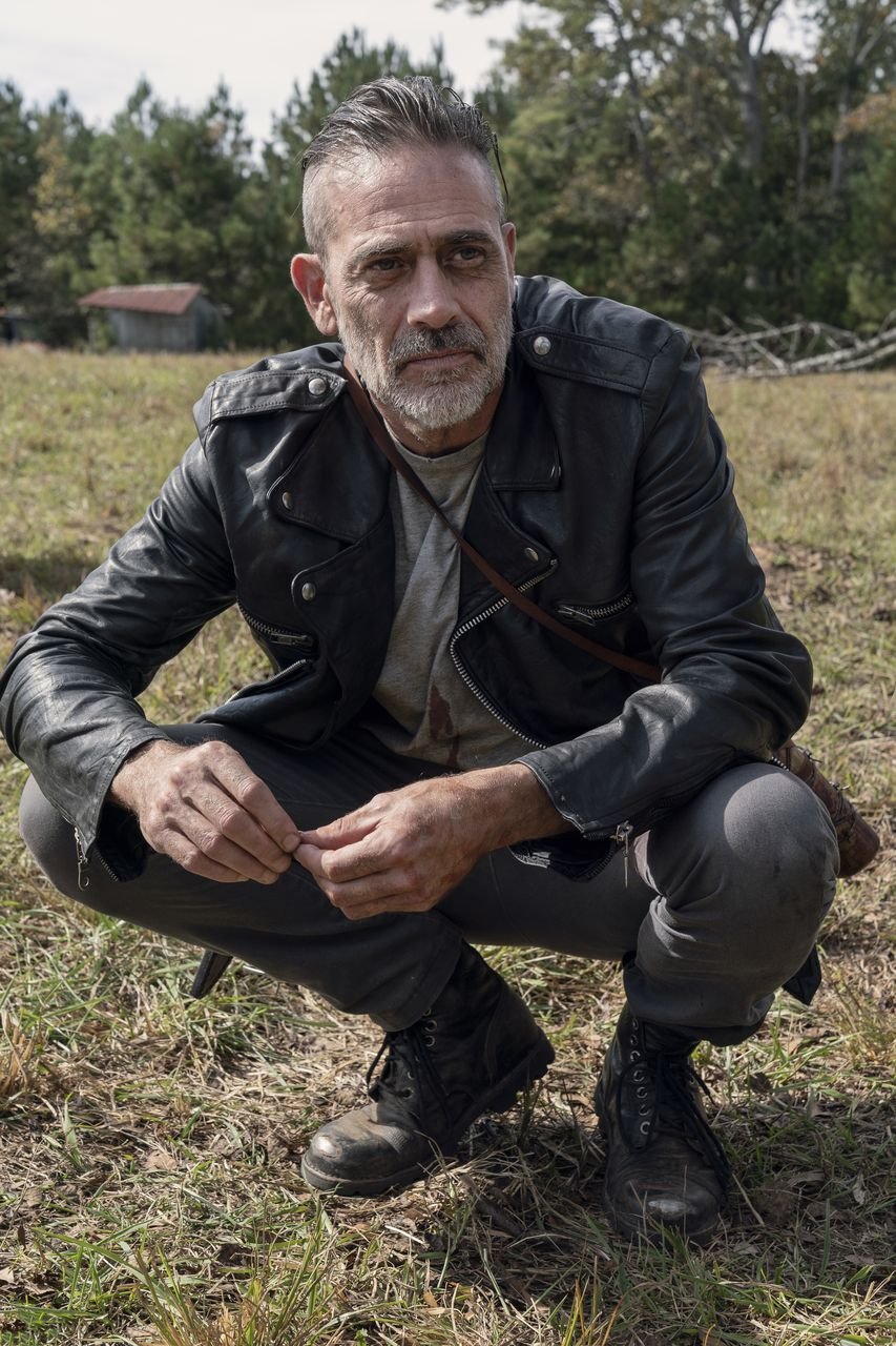 The Walking Dead Episode 1014 Look At The Flowersl Promotional Photo 27